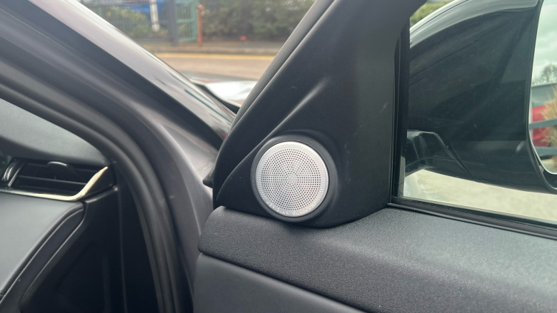 Land Rover Range Rover Evoque 1.5 P300e R-Dynamic HSE 5dr Auto Hatchback